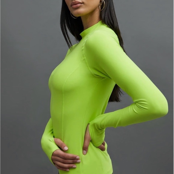Carbon38 Run top in Melt Acid Lime Long Sleeve NWT - Picture 4 of 11